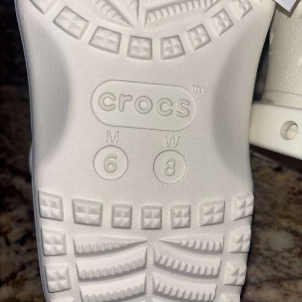 CROCS White Clogs with Floral Cutouts - Picture 5 of 8